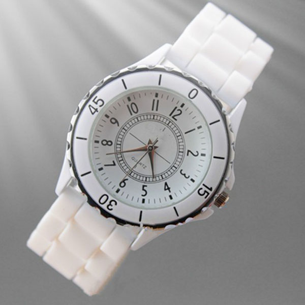 China Cheap Ladies Watch