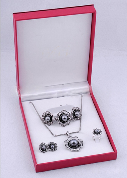 Ladies'  Jewelry Gift Set