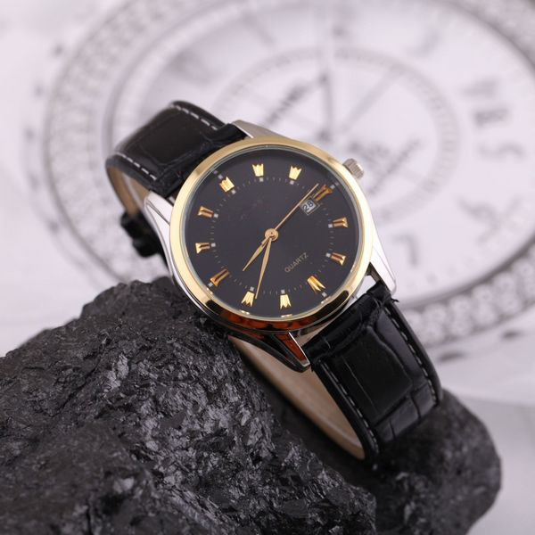 Men's Leather Quartz Watches